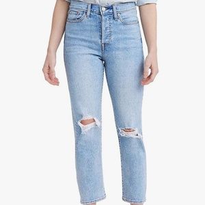 Levi’s Wedgie Straight Leg Jeans!